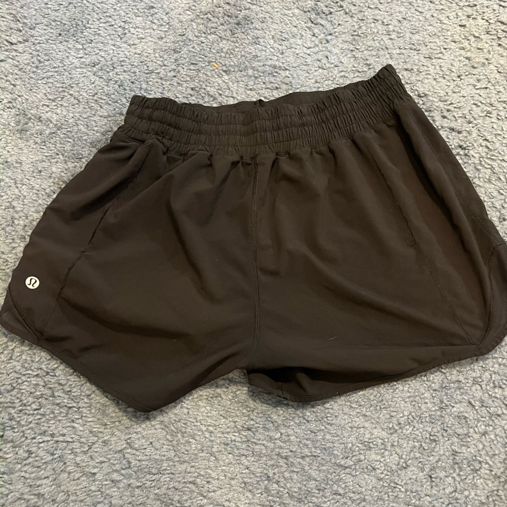 Lululemon hotty hot 4in high rise short